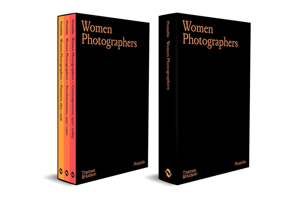 Women Photographers  Set